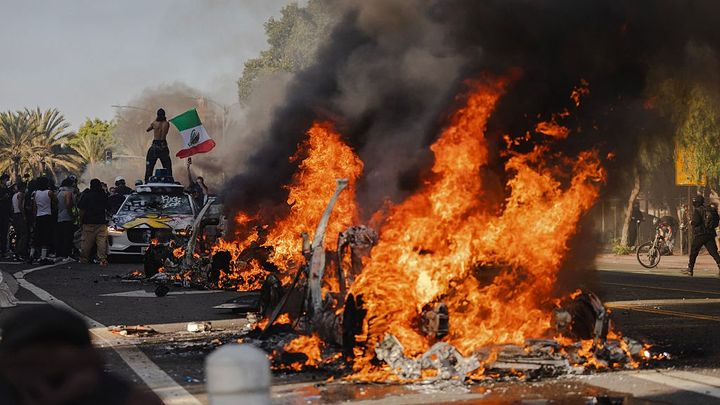 100人以上の逮捕者…暴徒化した抗議デモで試合が延期に追い込まれる可能性