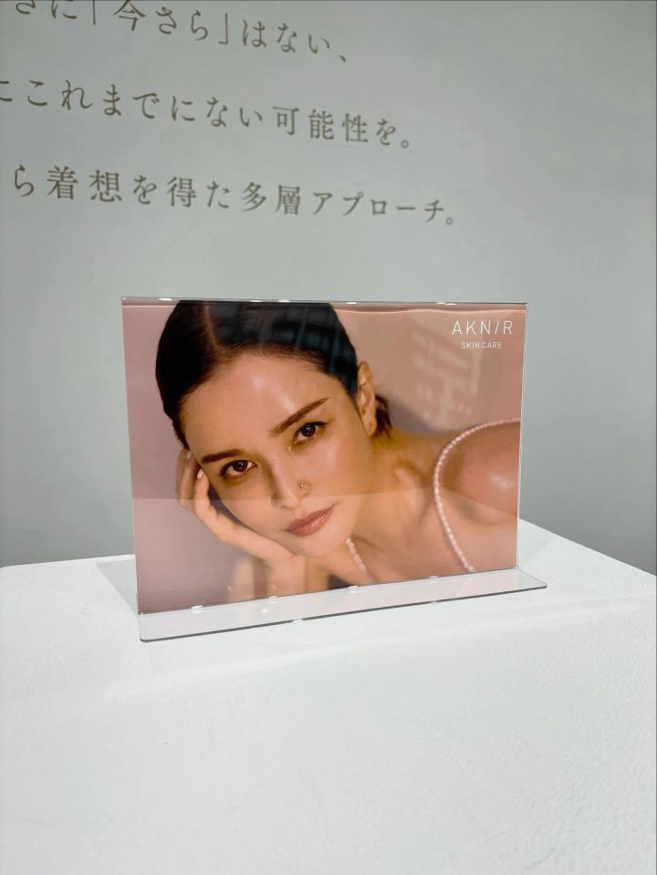 『AKNIR（アクニー）』スキンケアライン登場