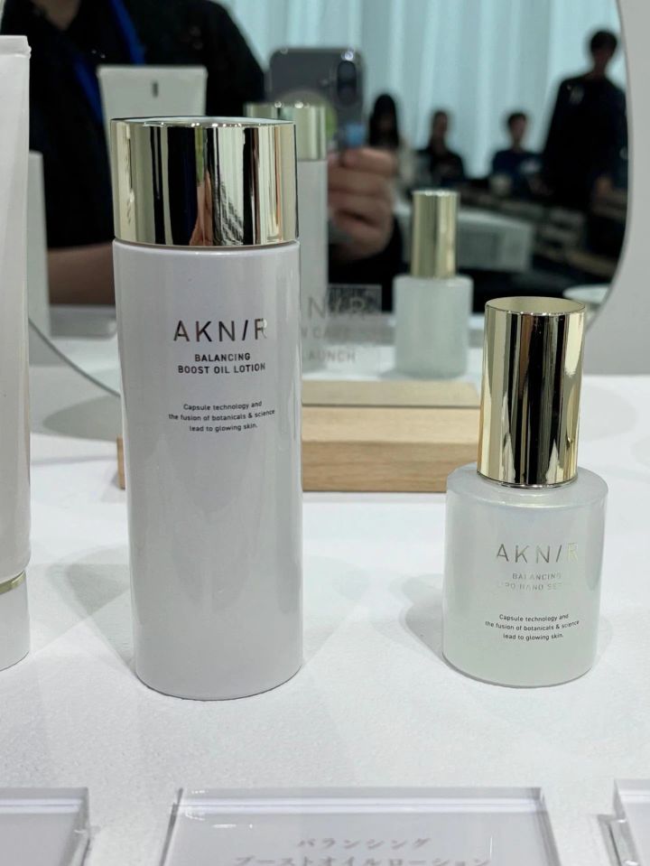 AKNIR バランシングブーストオイルローション、AKNIR バランシングリポナノセラム