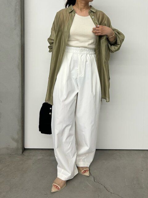 白ワイドパンツコーデ1