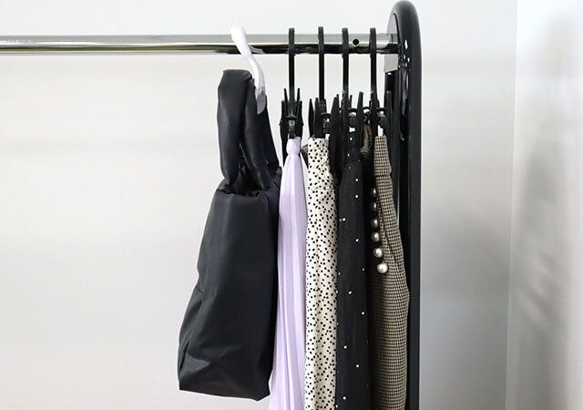 ダイソー バッグハンガー 使用例 バッグ クローゼット