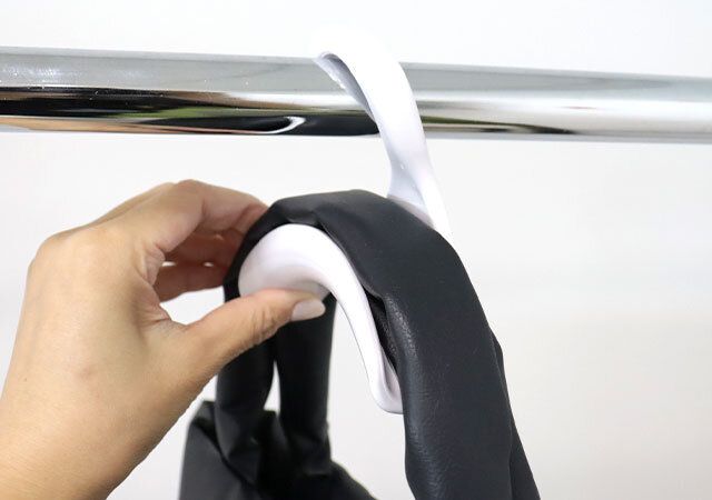 ダイソー バッグハンガー 使用例 バッグ