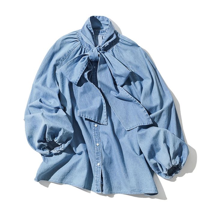 ミラ オーウェンのデニムブラウスが旬