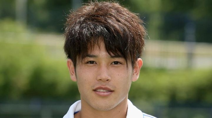 37歳日本代表OB、15年前のイケメン写真を古巣海外チームが投稿！元相棒スターも『キュンキュン』してしまう