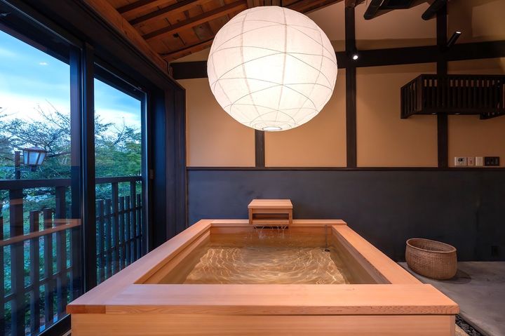 ⒸNazuna. Co., Ltd.