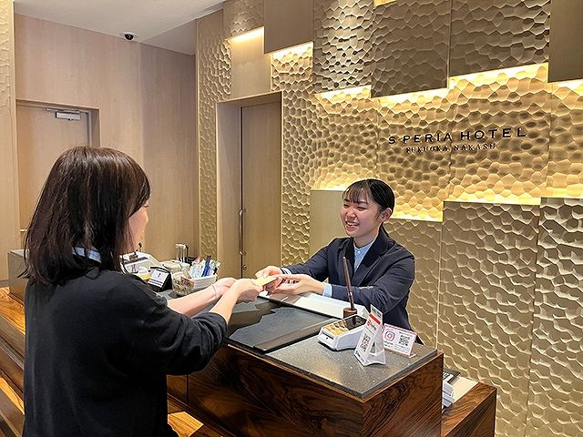 エスペリアホテル福岡中洲フロント