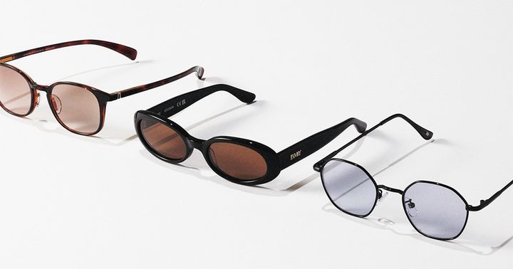 JINSの調光レンズのサングラスとDMY ストゥディオスの黒縁サングラスとサロン アダム エ ロペの細フレームのサングラス