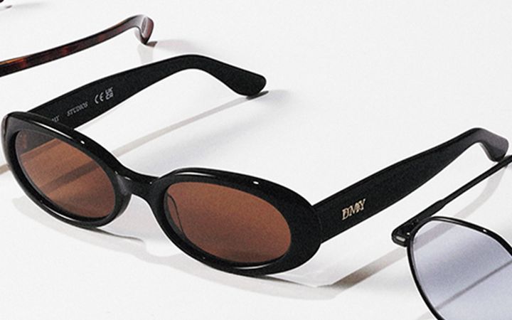 DMY ストゥディオスの黒縁サングラス
