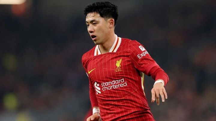 W杯危機！？日本代表の主将、来季は苦境か…出場機会「さらに限定的に」と地元紙