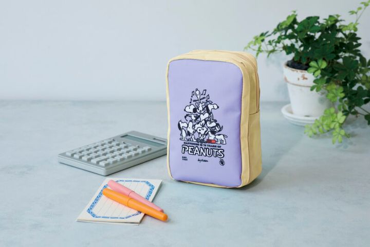 2層構造＋ギャザーポケット付きの縦型ポーチ