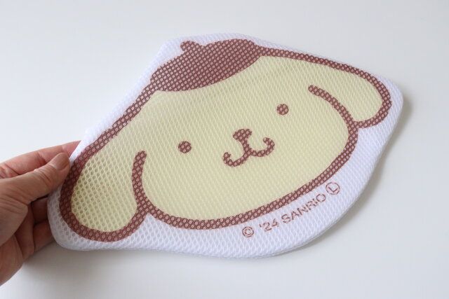 ダイソーのポムポムプリン柄のダイカット洗濯ネット PN フェイス