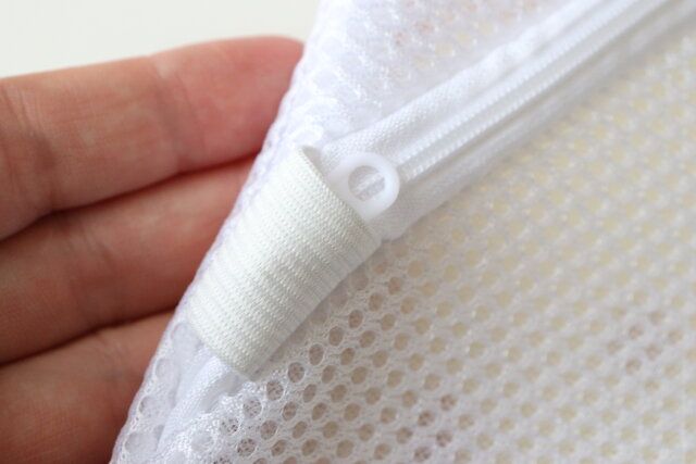 ダイソーのファスナーカバー付きダイカット洗濯ネット PN フェイス