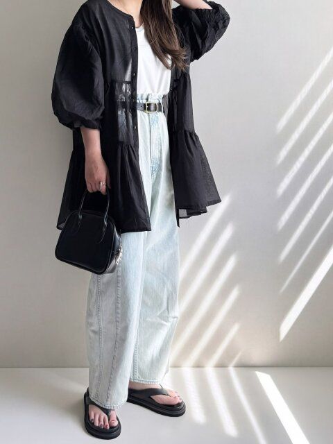 黒ブラウスコーデ5