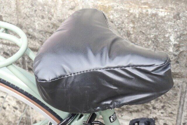ダイソーの便利なサドルカバー
