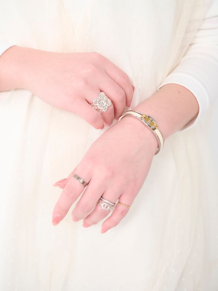 クラウドチームVERY宮澤美那の春コーデのジュエリー