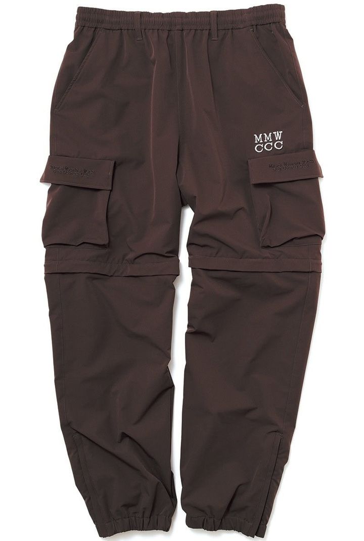 ストレッチ性の高い「SOLOTEX®」素材の２WAY仕様のシティーカントリーシティー × マーモットのパンツ