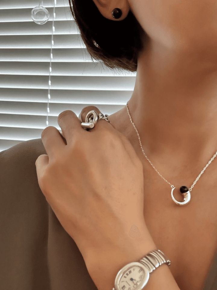 VERMILLIONのネックレス