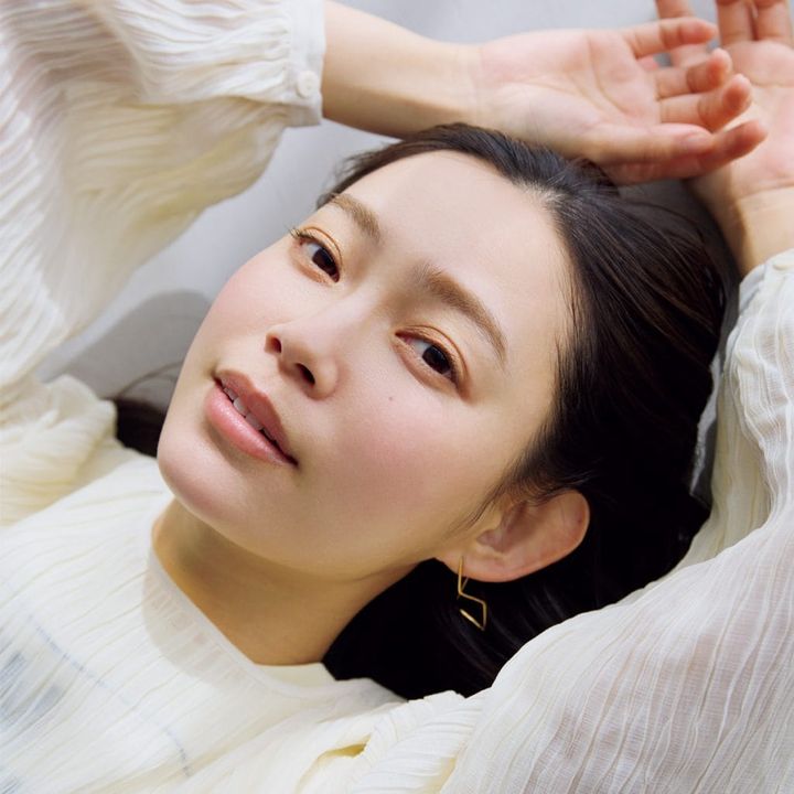 2025年の「多幸感メイク」とは？最新「リンネル顔」にアップデート！