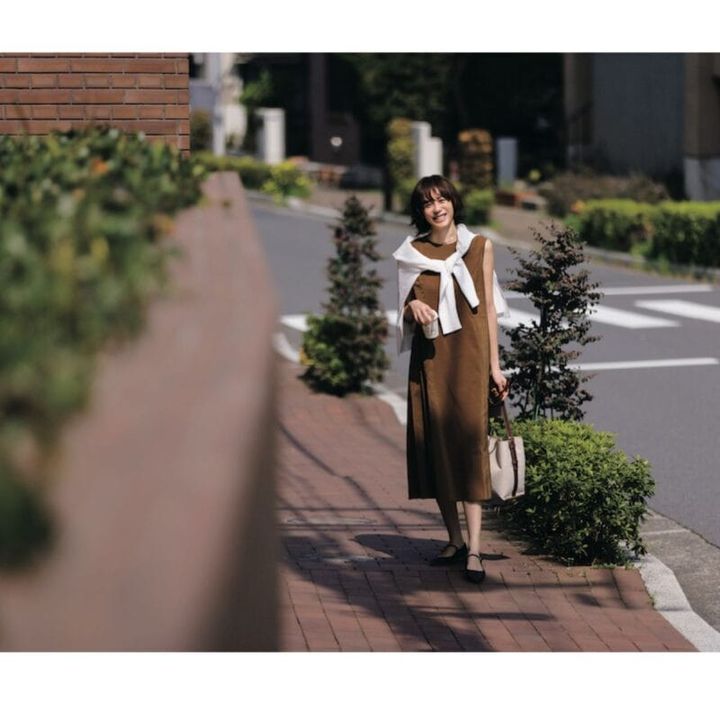 インディヴィのノースリワンピース×プラステのカーディガン