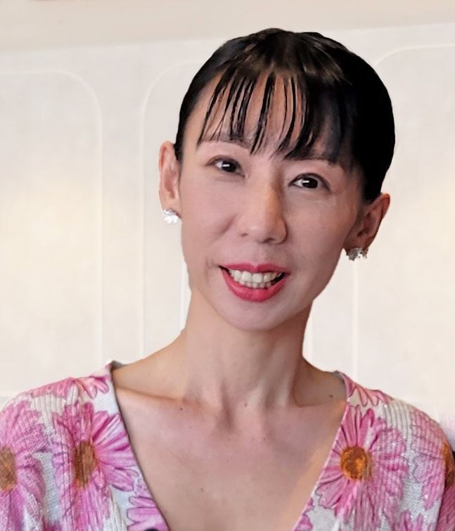 食文化研究家、長寿美容食研究家のスギアカツキさん