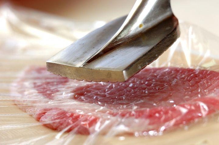 トンカツ・すりおろしダレの下準備1