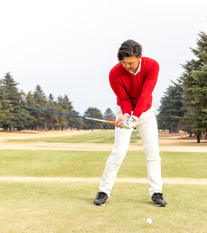 ドライバーのミート率を高める秘訣を解説！両ワキを締めている人は要注意らしい