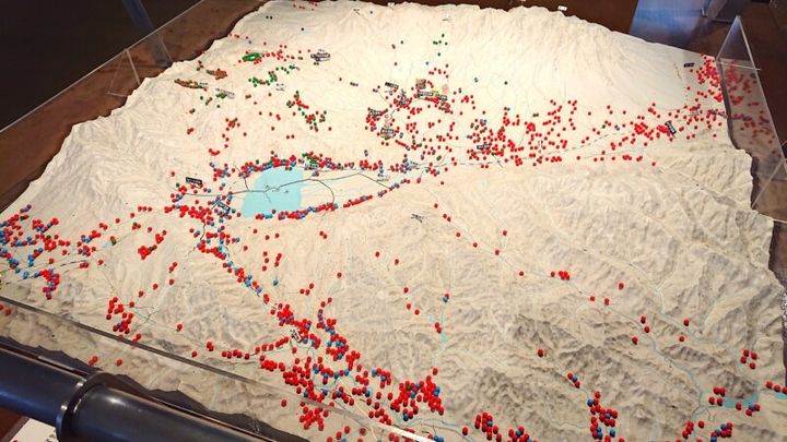 独特な立体装飾の縄文土器と２体の国宝「土偶」