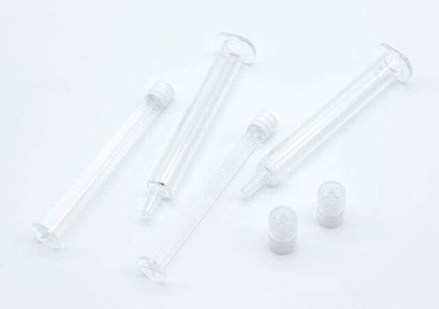 ダイソーのシリンジタイプ化粧容器の大サイズ