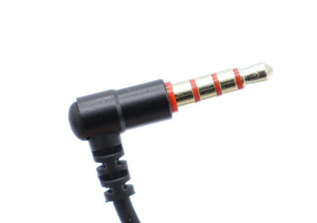 ダイソー ゲーミングイヤホン L字型プラグ