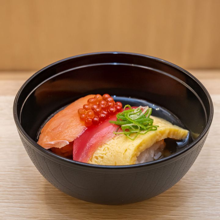 湧きドコロごはんのお寿司茶漬け3