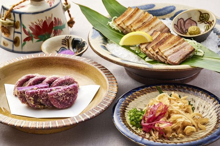 左下「うなくじ天ぷら 」、右上「スーチカ―炙り」、右下「ミミガーポン酢」