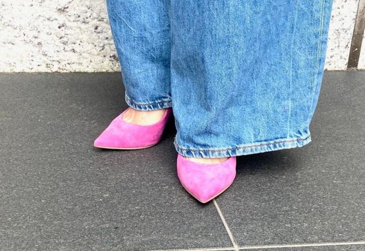 「ダイアナ」のパンプス