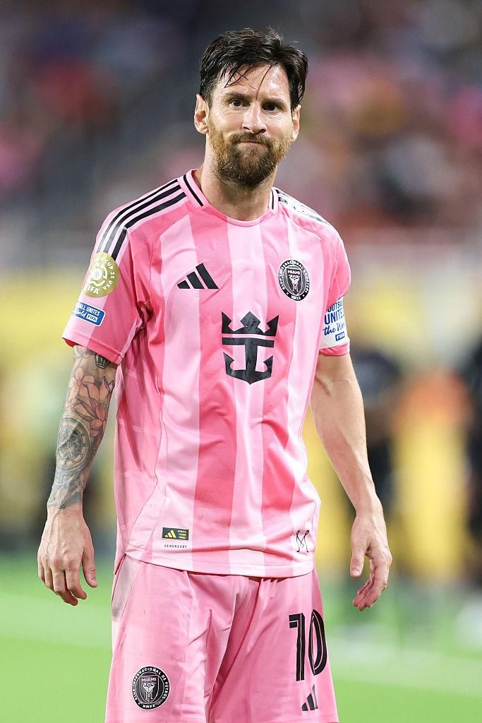 AIが選んだ！サッカーの歴史上「最高のストライカー」TOP5