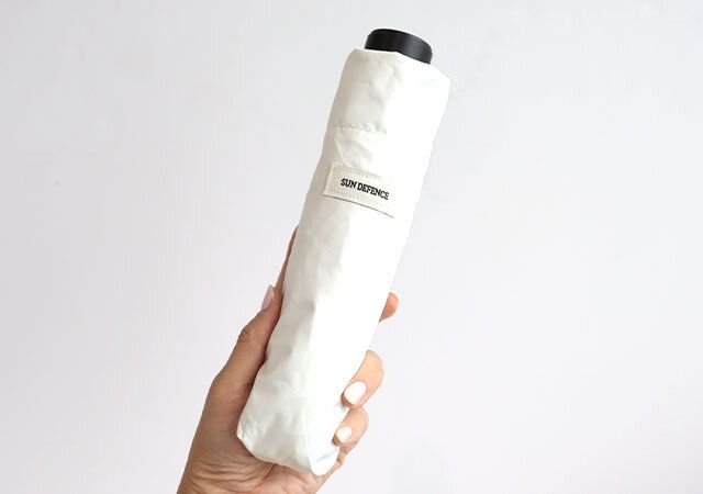 SUN DEFENCE シルバーコーティングで涼しい！99.99％以上遮光日傘 WHITE