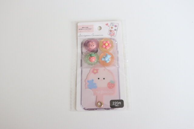 ダイソーの5049 スマホ貼り付けパーツ（いろいろモチーフ、5P）のパッケージ