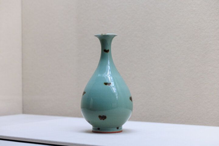 大阪・中之島の「大阪市立東洋陶磁美術館」で、国宝作品と作品にちなんだスイーツやグッズを♪