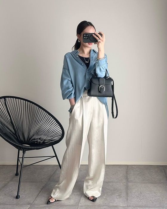 UNIQLOのブラックの「クレープジャージーブラキャミソール」