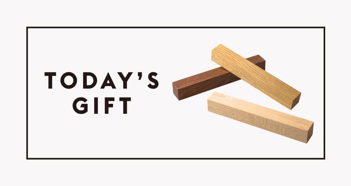 〈SyuRo〉のペーパーウェイト