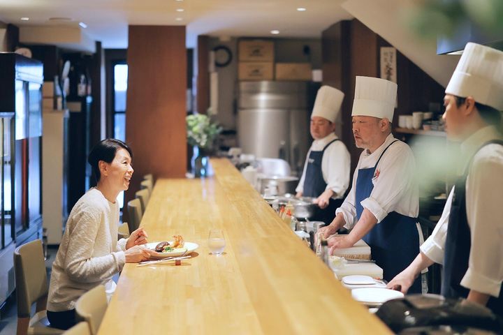 ウーさんとスタッフ