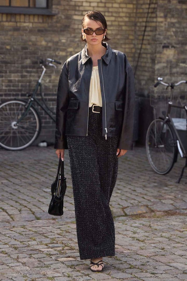 画像: フェミニントップスに辛口ジャケットを重ねて