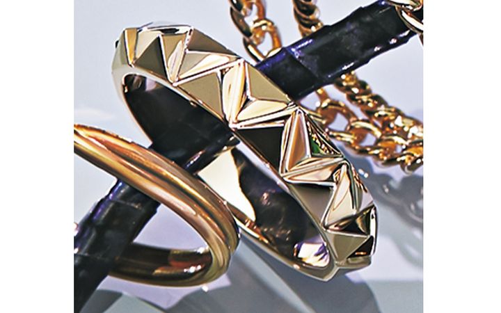 リーフェ ジュエリーのスタッズリング