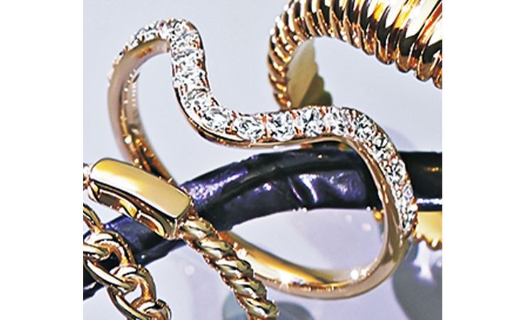 シンティランテのダイヤリング