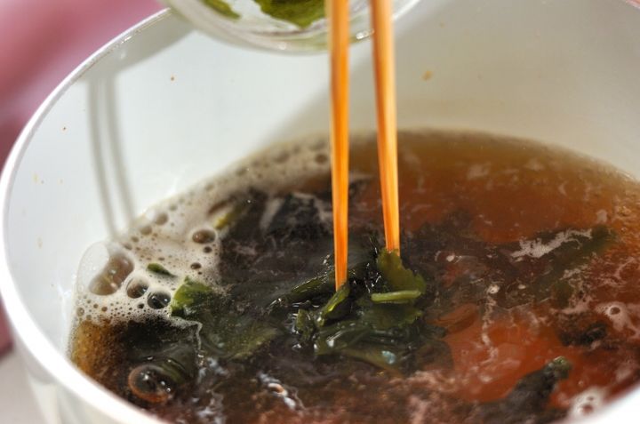 ワカメスープの作り方1
