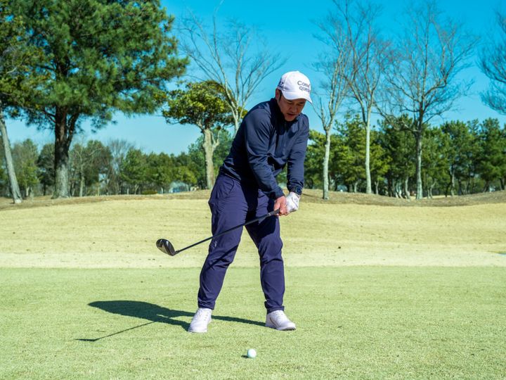 ボールを運びたいエリアに置くコツはアドレスにあり！FWの苦手克服レッスン