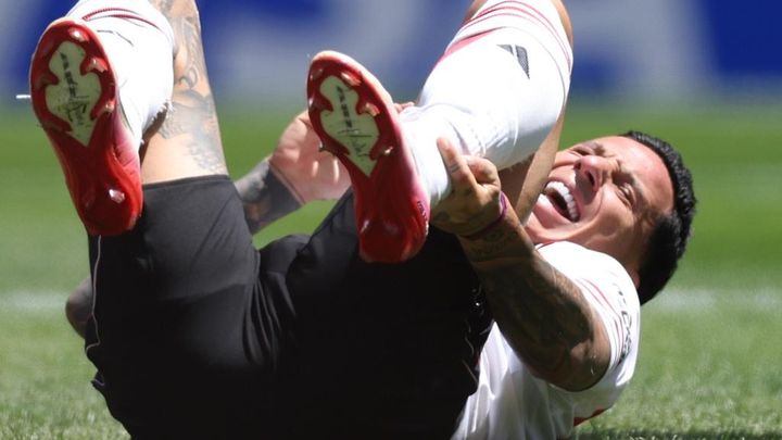 Jリーグ強豪との世界大会で負傷した名門選手、涙…「全部壊れてしまった」