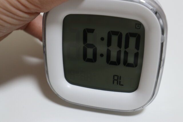 ナイトライトデジタル時計（WH） 表示