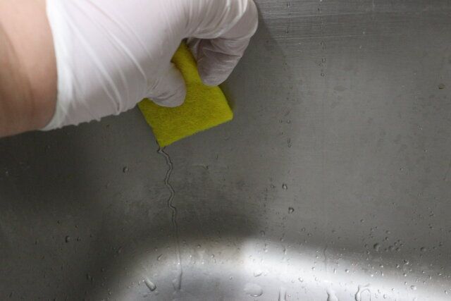 セリアの使い切り不織布クリーナー クエン酸タイプ 15枚入りのシンク