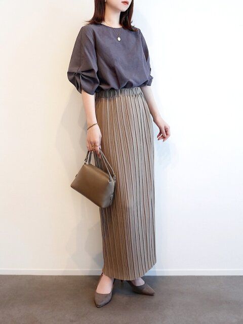 キレイめブラウスコーデ1