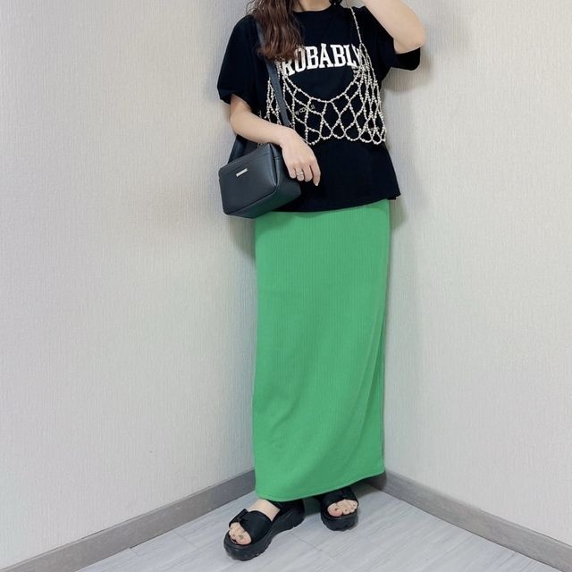 しまむらのカラースカート2