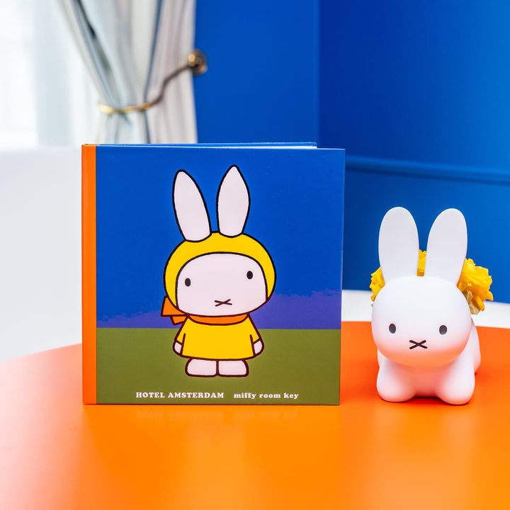 絵本モチーフの新ルームキー＆ブックレット3